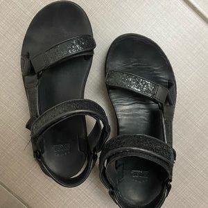 black sparkle tevas